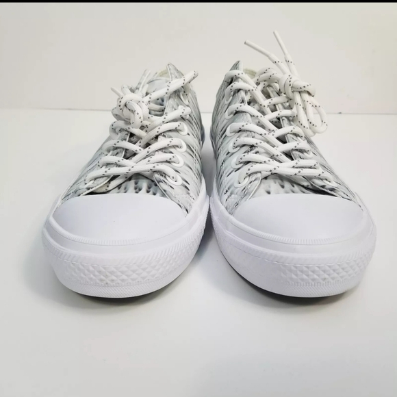 Converse Size 9 Men Futura Chuck Taylor All Star II 2 Ox Low Top 154494C - Picture 4 of 13